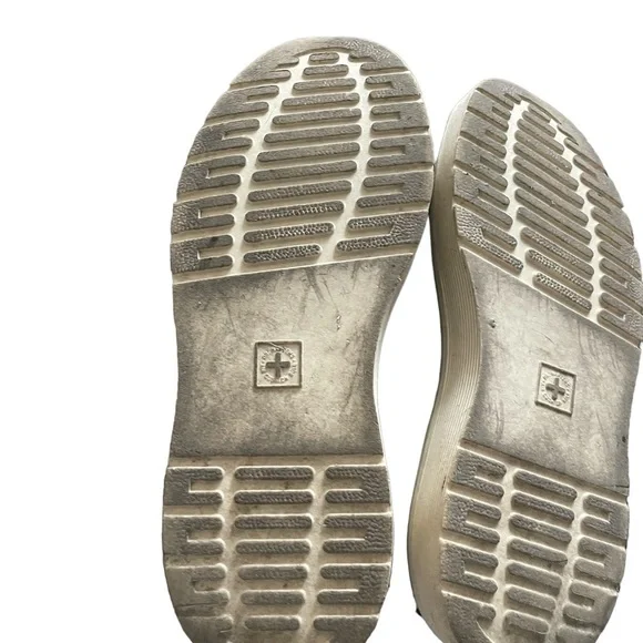 Dr. Marten’s unisex Talib boots - Picture 9 of 12